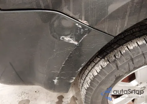 2009 Mercury Mariner I4 z USA, uszkodzony, nr VIN 4M2CU81729KJ23743